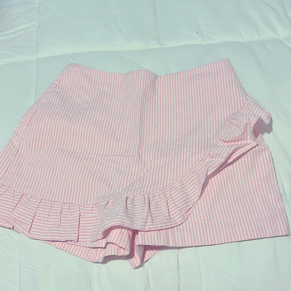 Lilly Pulitzer Faye Skort In Capri Coral Seersucker - Picture 2 of 4